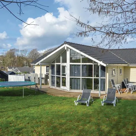 Five-bedroom Holiday In אבנרה